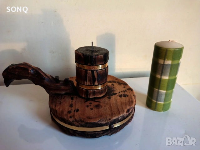 Интересен Много Стар Дървен Свещник, снимка 6 - Антикварни и старинни предмети - 53137145
