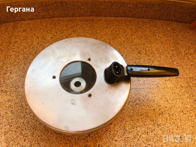 Електрическа тенджера 