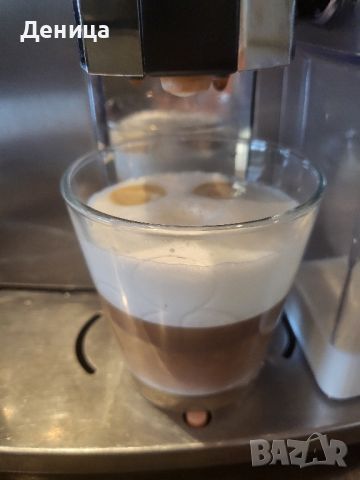 Saeco Syntia пълен кафеавтомат с кана за капучино, перфектно състояние , снимка 3 - Кафемашини - 46418998