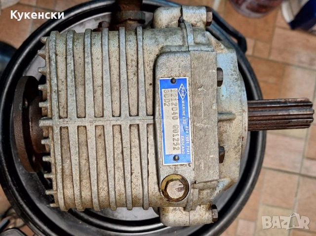 Муфа за лодка (реверс редуктор)