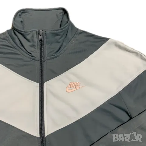 Оригинално дамско горнище Nike Sportswear Active Top | S размер, снимка 4 - Суичъри - 48411657