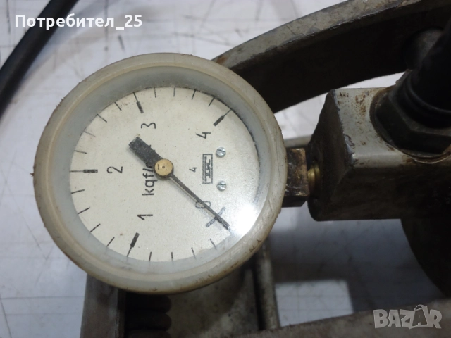 Помпа за гуми, снимка 4 - Аксесоари и консумативи - 51815313