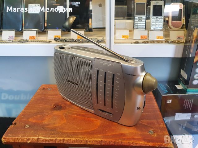 Радио Grundig Prima Boy 80 В отлично техническо и визуално състояние., снимка 6 - Радиокасетофони, транзистори - 46309056