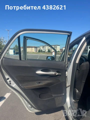 Тойота Аурис, снимка 9 - Автомобили и джипове - 51429997