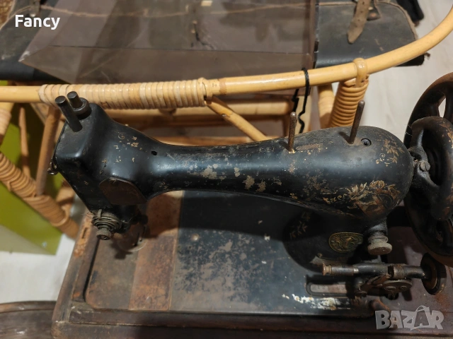 Стара шевна машина Singer , снимка 7 - Антикварни и старинни предмети - 53120113