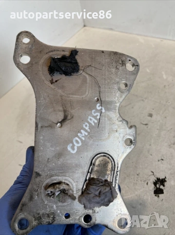 Охладител на масло за Jeep Compass 2.2 CRD (2011) W7112001, снимка 2 - Части - 53617176