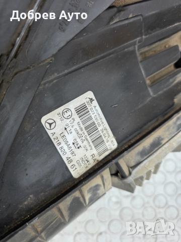 Десен LED фар за Mercedes CLS W218  , снимка 4 - Части - 53574585