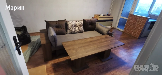 Продавам диван 