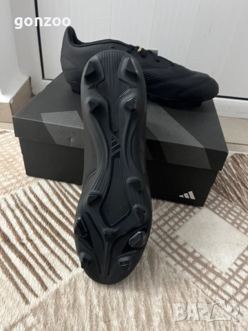 Бутонки predator 44 2/3, снимка 2 - Спортни обувки - 51960575