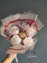 Бюджетни букети от ароматни сапунени рози и бонбон , снимка 1 - Подаръци за жени - 44954618