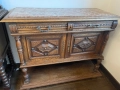Шкаф антикварен  изцяло дърво дърворезба мрамор плот, снимка 3