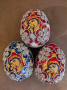 Бродирани яйца подходящи за Великденска декорация.