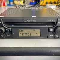 Авто CD-радио Mercedes-Benz Audio 10 CD MF2910, снимка 2 - Ресийвъри, усилватели, смесителни пултове - 45931964