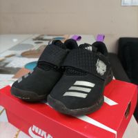 Маратонки Adidas, снимка 1 - Детски маратонки - 45370868
