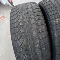 2бр.зимни гуми Pirelli 245 40 19 dot4022 цената е за брой!, снимка 3 - Гуми и джанти - 45875719