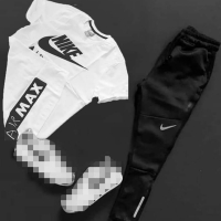 мъжки екип Nike , снимка 2 - Спортни дрехи, екипи - 44996185
