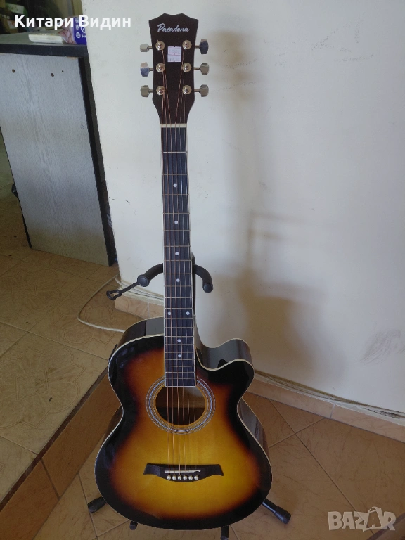 Продавам електро-акустична китара Pasadena, снимка 1