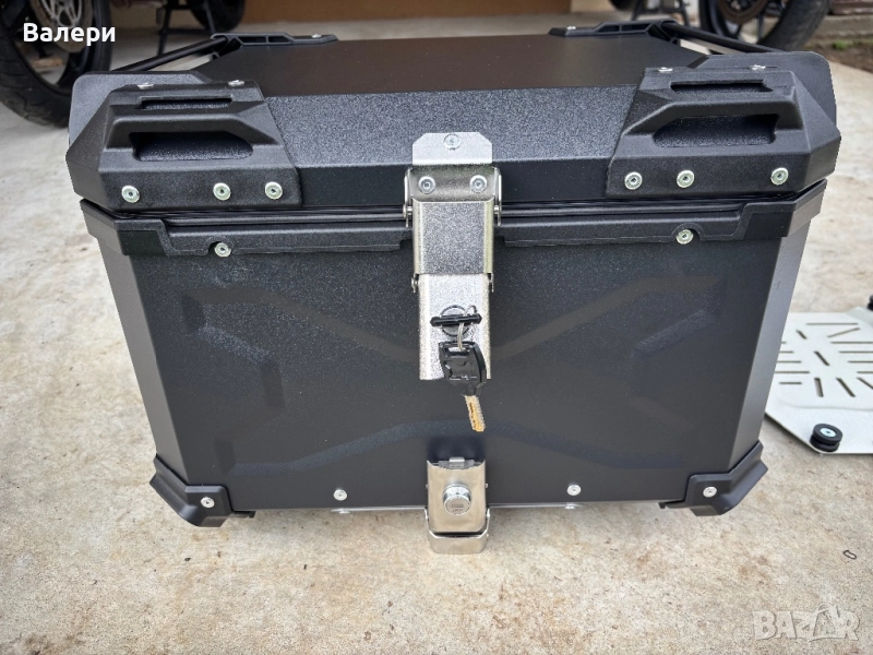 Алуминиев куфар за мотор 55л, снимка 1