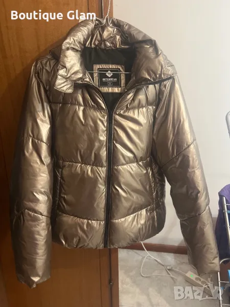 Златно яке с качулка , снимка 1