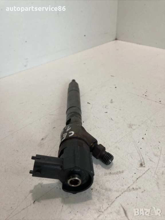 Горивен инжектор за KIA Ceed 1.6 CRDi (2008) 0445110256, 33800-2A400, снимка 1
