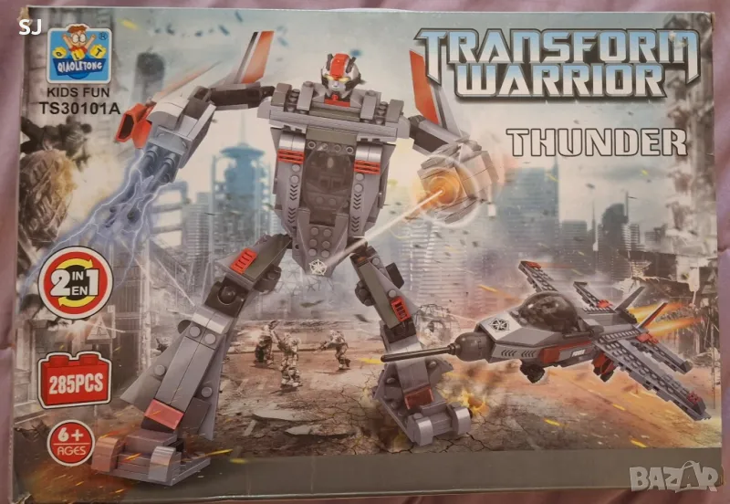 Конструктор тип Лего Transform Warrior, 2 в 1-голям робот и самолет., снимка 1