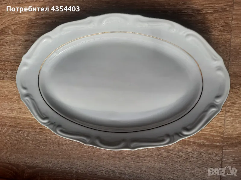 Старо българско порцеланово плато с бароков релеф и златен кант, снимка 1