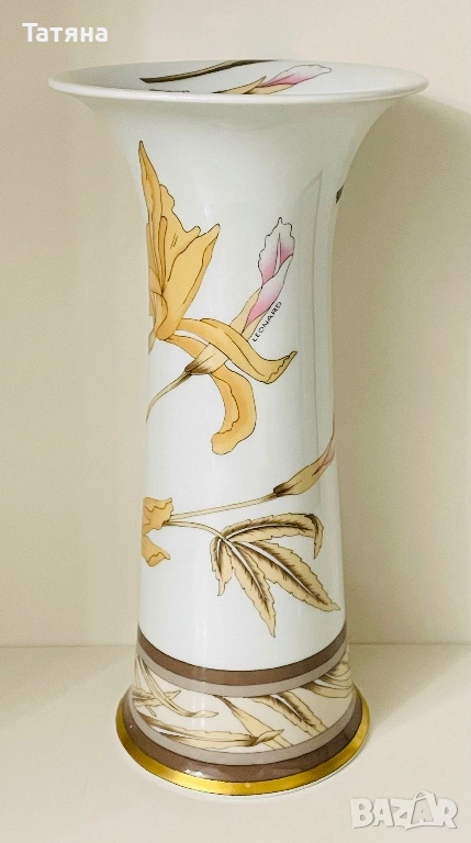 Немска порцеланова ваза от HUTSCHENREUTHER AND LEONARD, 28 см, снимка 1