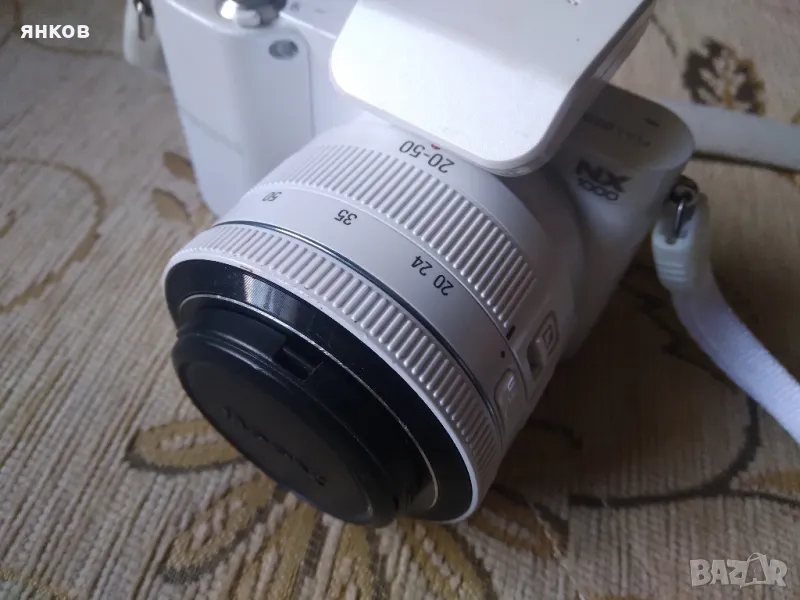 Предлагам безогледална фото камера Samsung Galaxy  NX1000 , снимка 1