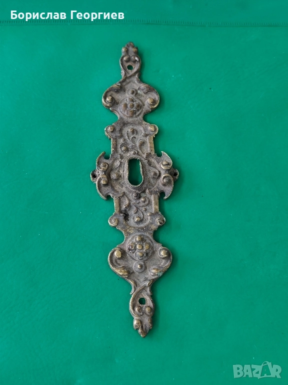 Стар бронзов обков за мебел, снимка 1