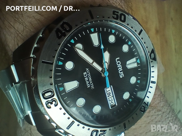 Lorus, автоматичен механизъм Seiko Caliber Y676, 41 часов резерв, diashock, magic lever, 10 ATM, снимка 12 - Мъжки - 54298391