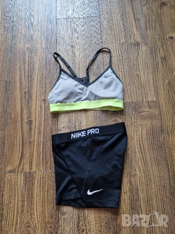 Страхотен дамски сет клин и бюстие топ NIKE размер XS / S , снимка 4 - Корсети, бюстиета, топове - 51174472