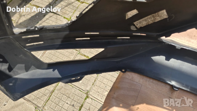 Оригинална предна броня за Volvo XC60 (2022-2024) + долна решетка, снимка 8 - Части - 54102647