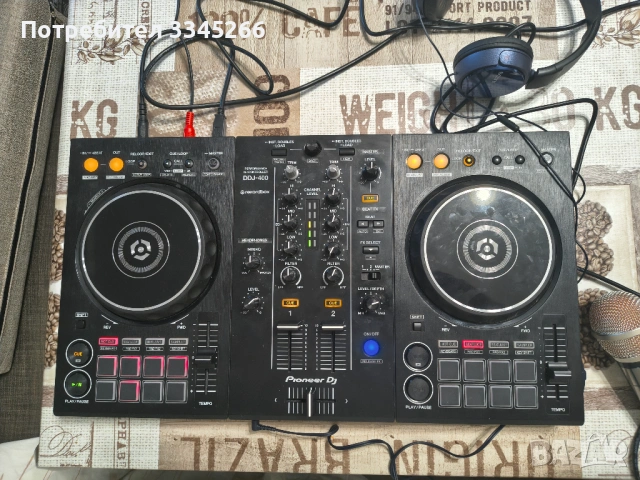 Pioneer DDJ-400 контролер