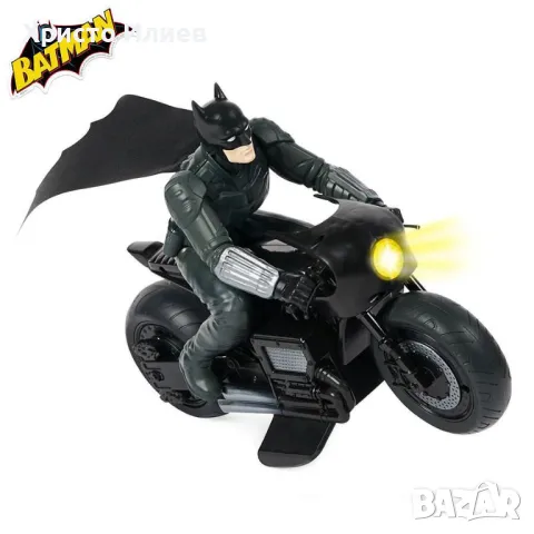 Мотор с Дистанционно Spin Master Batman Batcycle 1:10 с фигура Батман, снимка 8 - Коли, камиони, мотори, писти - 39347806