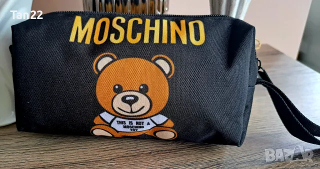 козметични чанти Moschino, снимка 10 - Други - 43044167