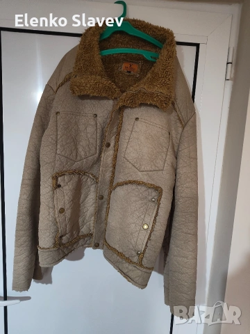 Оригинален кожух/ яке на Moni Petrov , снимка 2 - Палта - 53294969