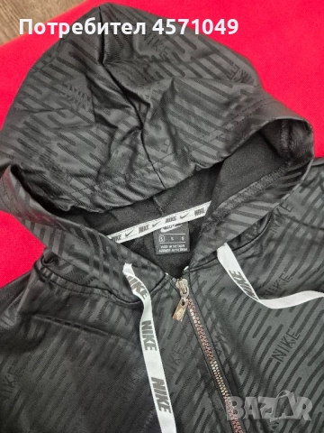 Екип Nike S, снимка 4 - Спортни екипи - 52220758