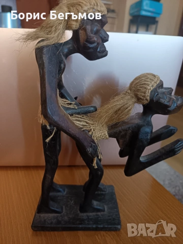 Африканска Дървена Фигура - Ръчна Изработка