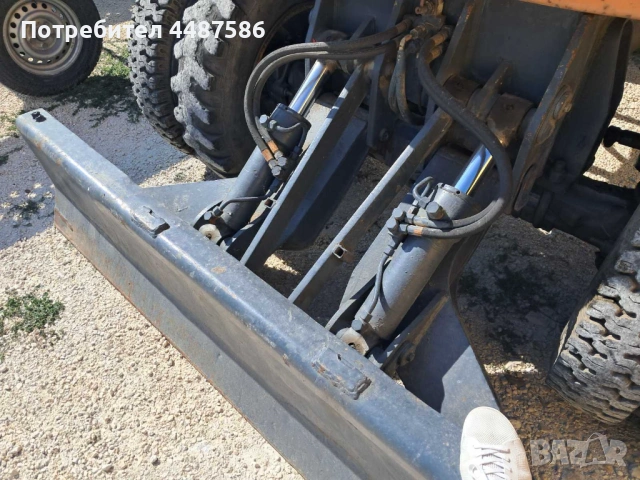 Употребяван ротационен колесен багер FIAT-HITACHI FH85 W, снимка 13 - Индустриална техника - 53204423