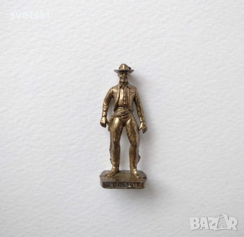 Стари метални войничета и фигурки от шоколадови яйца Киндер, Балабан, Ландрин и др., снимка 9 - Колекции - 50821230