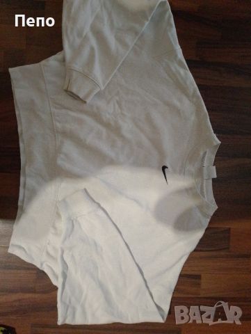 Блуза Nike, снимка 1 - Блузи с дълъг ръкав и пуловери - 46322215