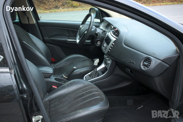 Lancia Delta III 2008 1.4 Turbo, снимка 10 - Автомобили и джипове - 53064661