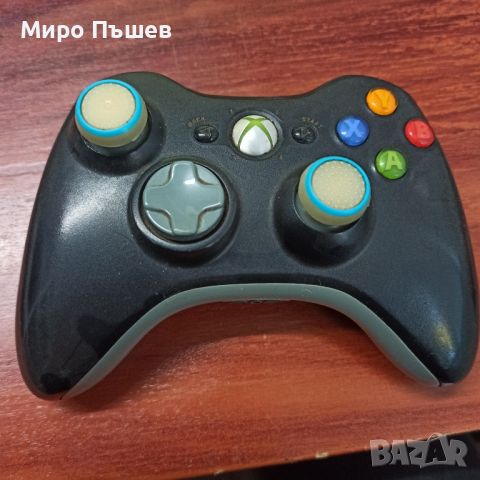 Оригинален джойстик за Xbox 360, снимка 1 - Аксесоари - 45089431