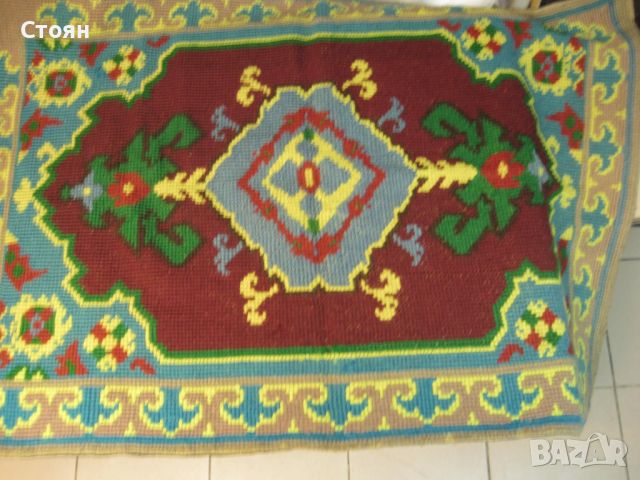 килимче за Стена или под, ръчно бродирано, снимка 1 - Килими - 46378976