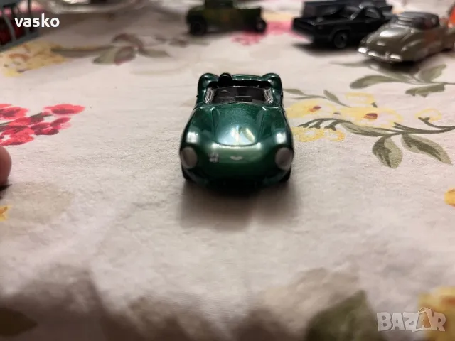 Мачбокс Астон Мартин, снимка 2 - Колекции - 50011671