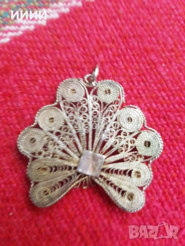 Сребърен медальон филигран паунова опашка, снимка 2 - Колиета, медальони, синджири - 53371741