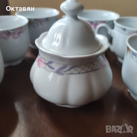 Порцеланов сервиз за чай, снимка 7 - Сервизи - 53240891
