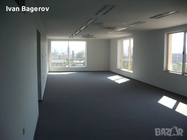 Офиси и Магазини под наем до гаров прощад Варна, снимка 4 - Офиси - 53710468