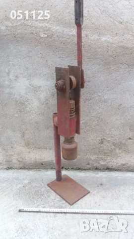 стара отлична масивна преса , снимка 2 - Антикварни и старинни предмети - 50596584