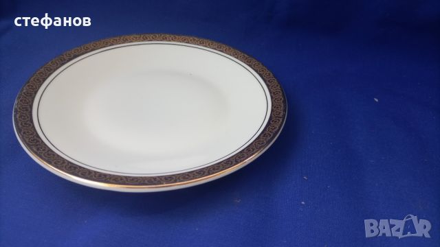 Български порцеланови чинии, дебел златен кант, супа, основно, десерт, салатни, снимка 14 - Сервизи - 46343956